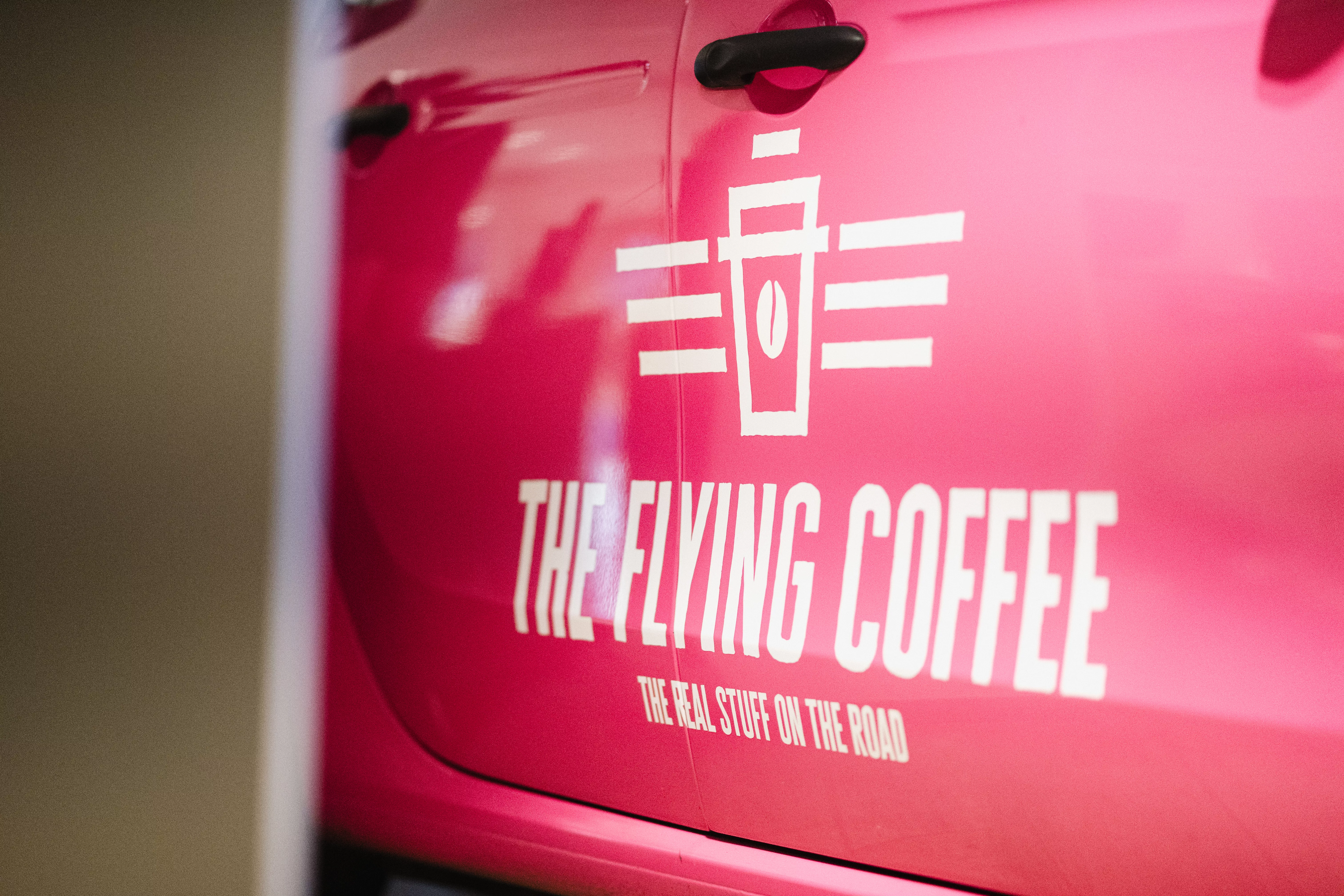 Hallo Nachbar - Flying Coffee