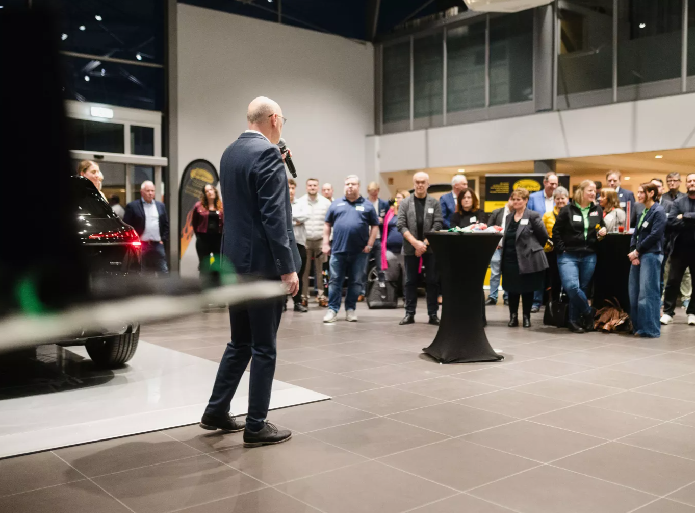 Hallo Nachbar Worms im Autohaus Löhr